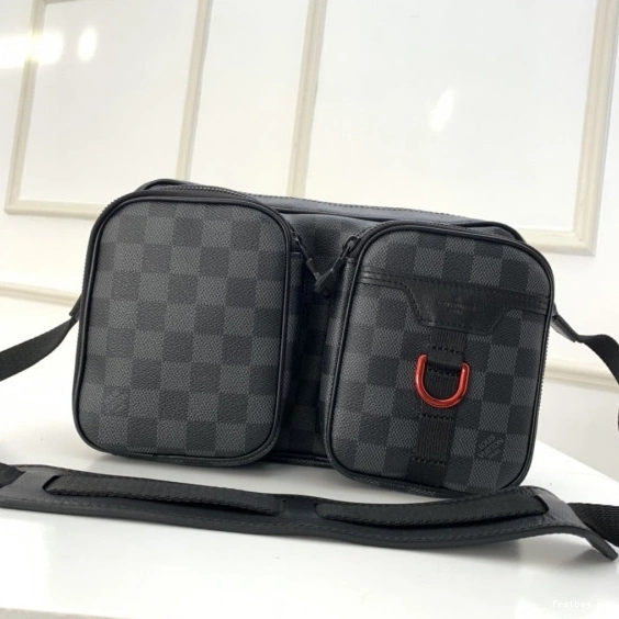 First bag ru MESSENGER LOUIS VUITTON BAG UTILITY 0815